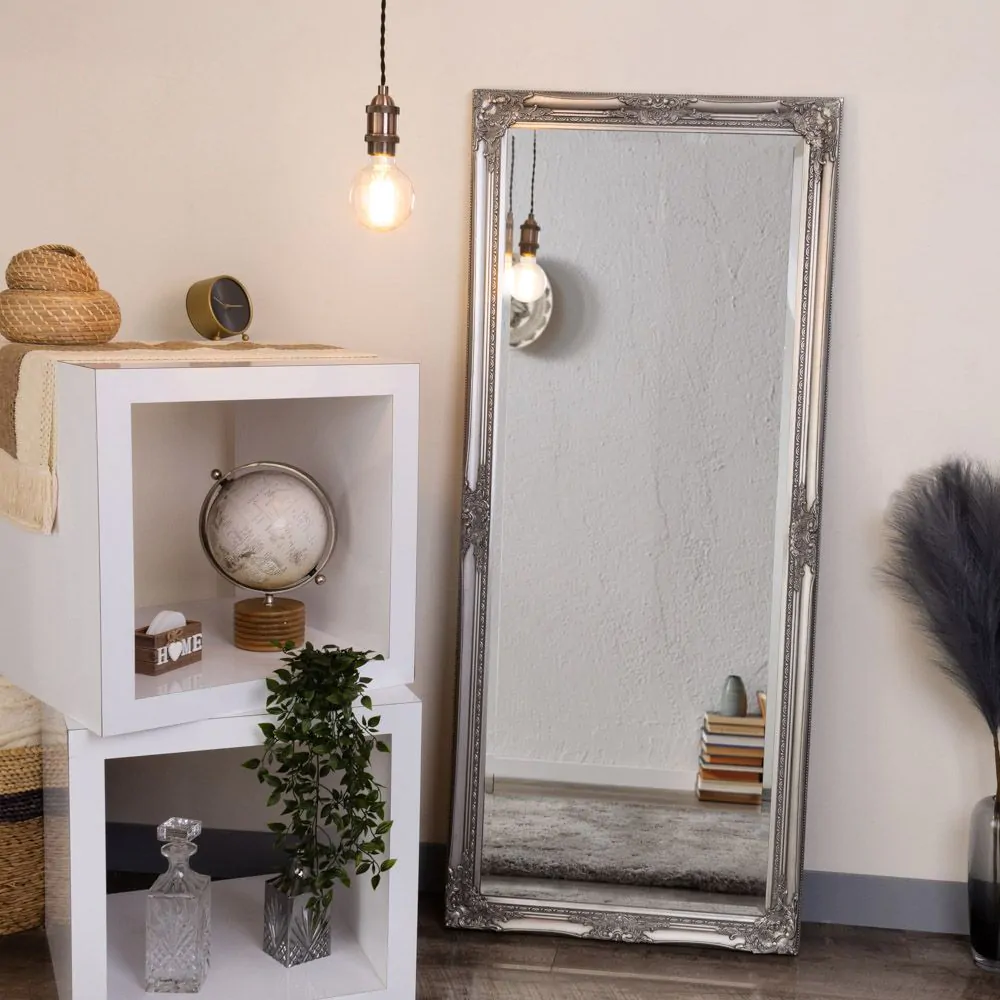 6W LED ES E27 Vintage Filament Large Globe Bulb, Clear - Image 2