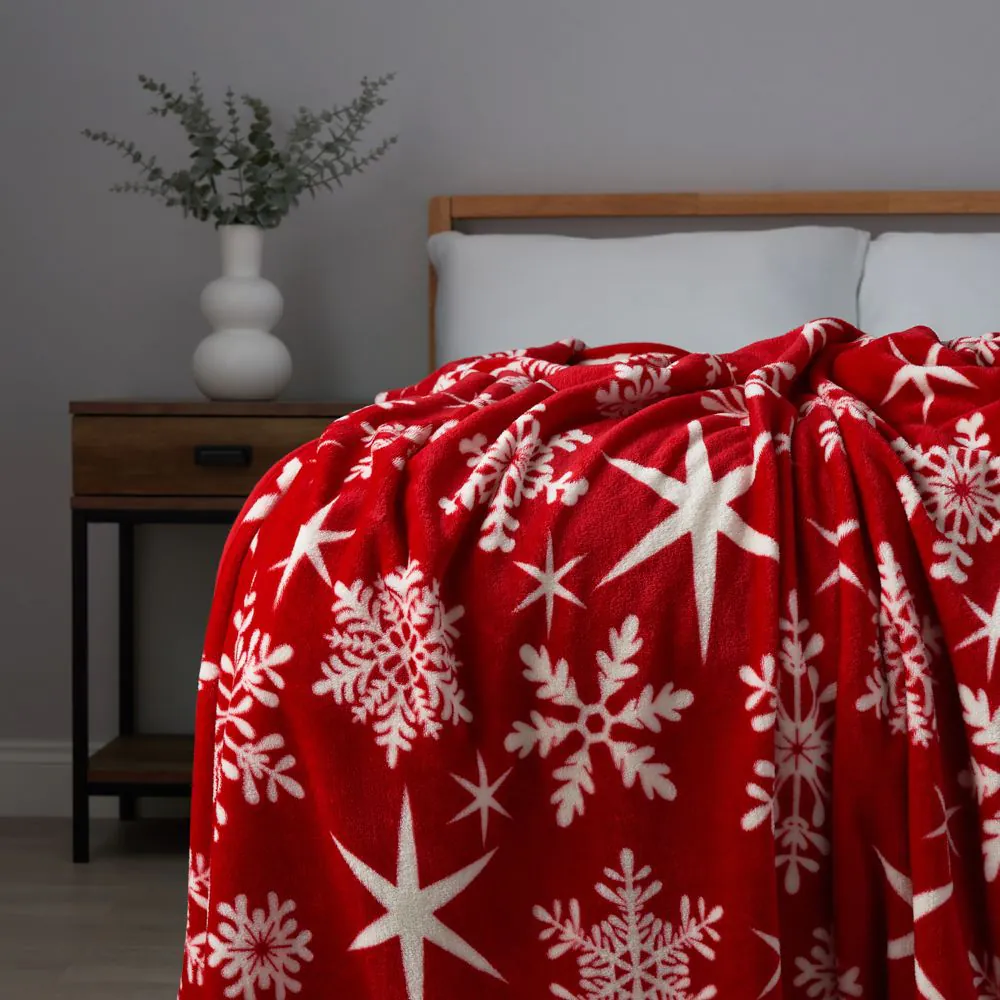 Christmas Snowflake Throw, Red
