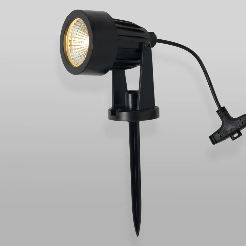 Claude RGB LED Outdoor Solar Garden Spike Light Kit, Black - Image 3