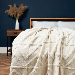 100% Cotton Tufted Throw, Natural