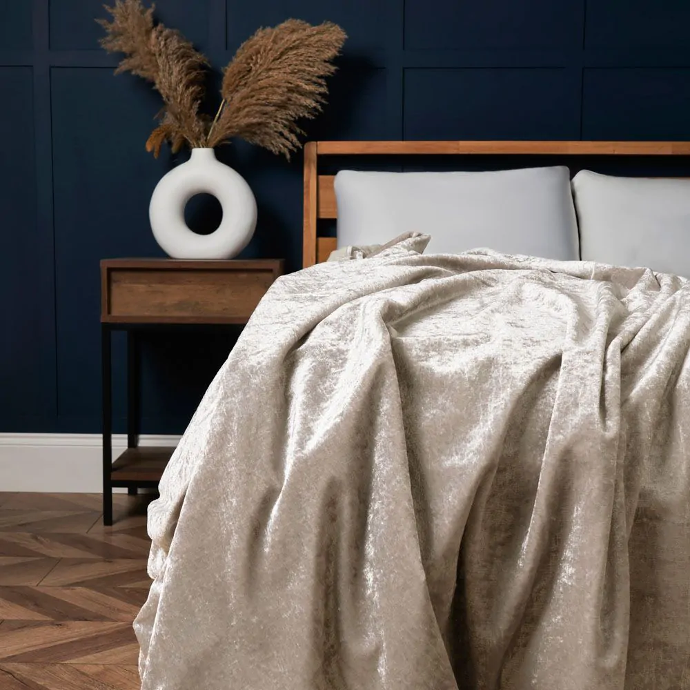 Luxury Crushed Velvet Throw, Champagne