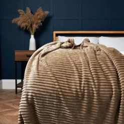 Luxury Ribbon Velvet Throw With Sherpa, Natural