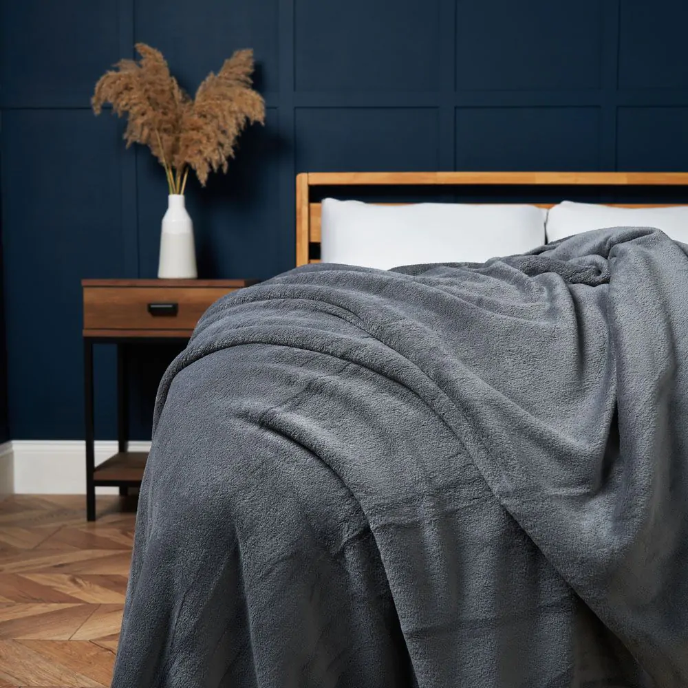 Microfleece Jumbo Throw, Charcoal